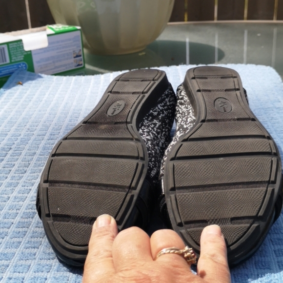 Shoes - Picture 3 of 3